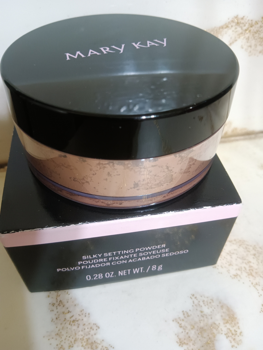 Mary Kay Silky Setting Powder in Translucent Pink Jar